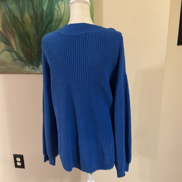 🎉Host Pick🎉 Old Navy Blue Sweater - Picture 5 of 8